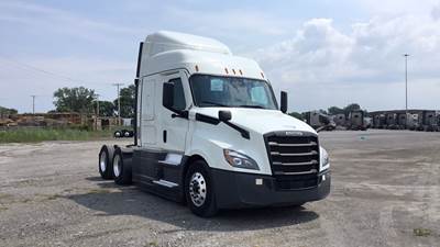 Freightliner Cascadia Sleeper Semi Truck - 48" Extra-Tall Roof, Detroit, Automatic