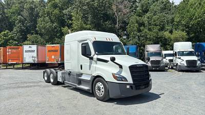 Freightliner Cascadia Sleeper Semi Truck - 72" Extra-Tall Roof, Detroit, Automatic, Battery Powered HVAC with Optimized Idle, Bulk Equipment