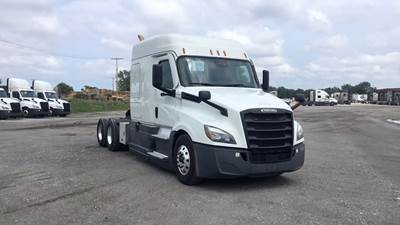 Freightliner Cascadia Sleeper Semi Truck - 72" Extra-Tall Roof, Detroit, Automatic, Battery Powered HVAC with Optimized Idle