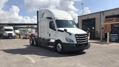 Freightliner Cascadia - 72" Raised Roof Double Bunk Sleeper, Detroit, Automatic, Battery Powered HVAC with Optimized Idle, MirrorEye Equipped