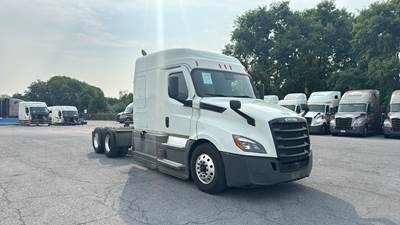 Freightliner Cascadia Sleeper Semi Truck - 72" Extra-Tall Roof, Detroit, Automatic, Battery Powered HVAC with Optimized Idle