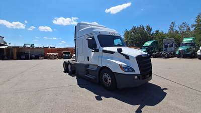 Freightliner Cascadia Sleeper Semi Truck - 48" Extra-Tall Roof, Detroit, Automatic