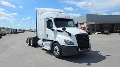 Freightliner Cascadia Sleeper Semi Truck - 60" Extra-Tall Roof, Detroit, Automatic
