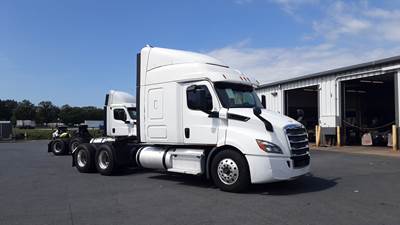 Freightliner Cascadia Sleeper Semi Truck - 60" Extra-Tall Roof, Detroit, Automatic