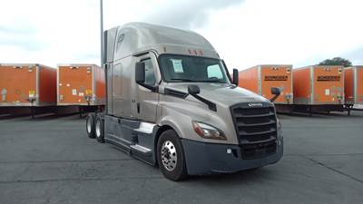 Freightliner Cascadia - 72" Raised Roof Double Bunk Sleeper, Detroit, Automatic, Battery Powered HVAC with Optimized Idle