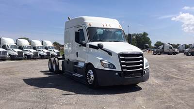 Freightliner Cascadia Sleeper Semi Truck - 72" Extra-Tall Roof, Detroit, Automatic, Battery Powered HVAC with Optimized Idle