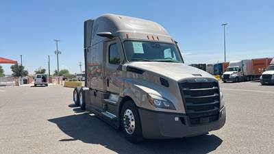 Freightliner Cascadia - 72" Raised Roof Double Bunk Sleeper, Detroit, Automatic, Optimized Idle, MirrorEye Equipped