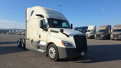 Freightliner Cascadia - 72" Raised Roof Double Bunk Sleeper, Detroit, Automatic, Battery Powered HVAC with Optimized Idle, MirrorEye Equipped