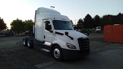 Freightliner Cascadia Sleeper Semi Truck - 48" Extra-Tall Roof, Detroit, Automatic
