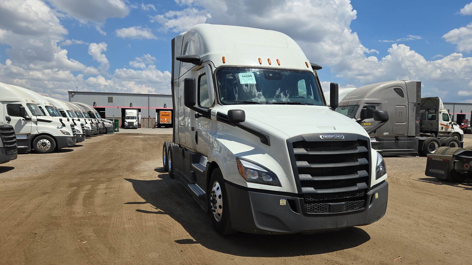 2023 Freightliner sleeper semi-truck