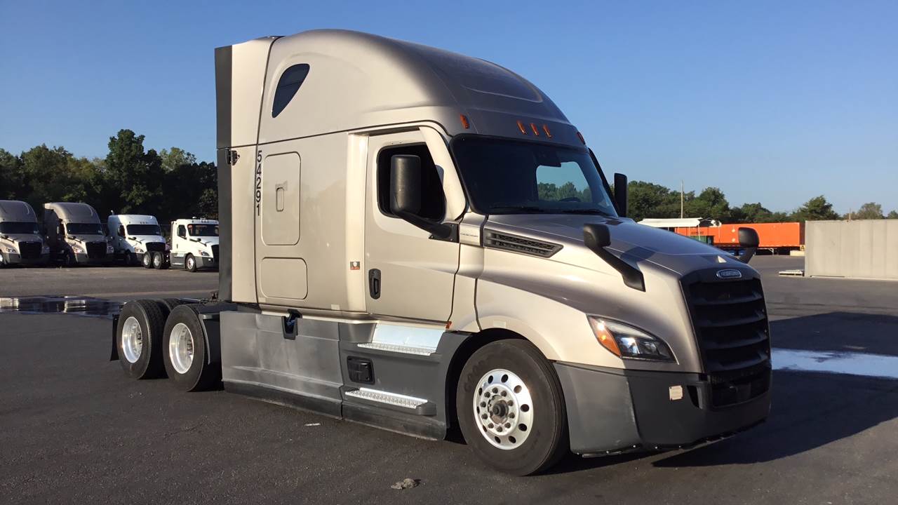 2023 Freightliner sleeper semi-truck