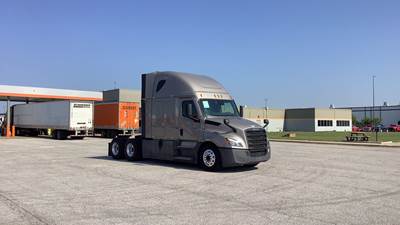 Freightliner Cascadia - 72" Raised Roof Double Bunk Sleeper, Detroit, Automatic, Battery Powered HVAC with Optimized Idle