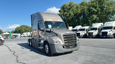 2023 Freightliner Cascadia - 72" Raised Roof Double Bunk Sleeper, Detroit, Automatic, Battery Powered HVAC with Optimized Idle