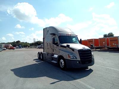 Freightliner Cascadia - 72" Raised Roof Double Bunk Sleeper, Detroit, Automatic, Battery Powered HVAC with Optimized Idle, MirrorEye Equipped
