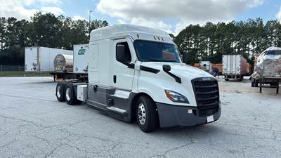Freightliner Cascadia Sleeper Semi Truck - 72" Extra-Tall Roof, Detroit, Automatic, Battery Powered HVAC with Optimized Idle