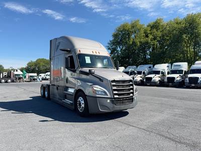 Freightliner Cascadia - 72" Raised Roof Double Bunk Sleeper, Detroit, Automatic, Battery Powered HVAC with Optimized Idle, MirrorEye Equipped