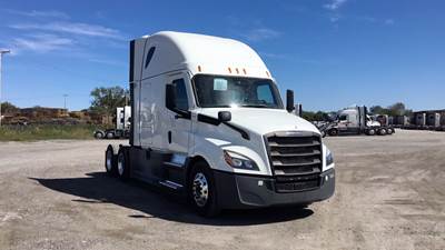Freightliner Cascadia - 72" Raised Roof Double Bunk Sleeper, Detroit, Automatic, Battery Powered HVAC with Optimized Idle