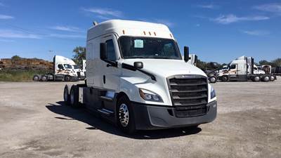 Freightliner Cascadia Sleeper Semi Truck - 72" Extra-Tall Roof, Detroit, Automatic, Battery Powered HVAC with Optimized Idle