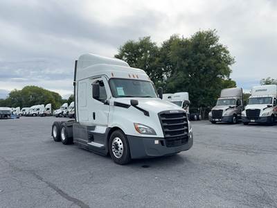Freightliner Cascadia Sleeper Semi Truck - 48" Extra-Tall Roof, Detroit, Automatic
