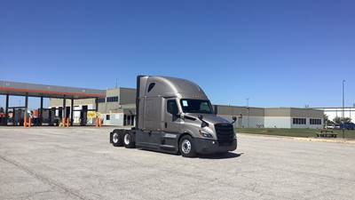 Freightliner Cascadia - 72" Raised Roof Double Bunk Sleeper, Detroit, Automatic, Optimized Idle