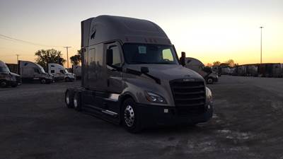 Freightliner Cascadia - 72" Raised Roof Double Bunk Sleeper, Detroit, Automatic, Battery Powered HVAC with Optimized Idle