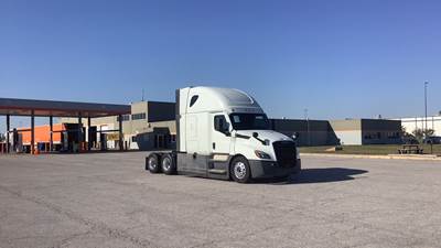Freightliner Cascadia - 72" Raised Roof Double Bunk Sleeper, Detroit, Automatic, Battery Powered HVAC with Optimized Idle