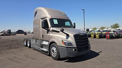 Freightliner Cascadia - 72" Raised Roof Double Bunk Sleeper, Detroit, Automatic, Battery Powered HVAC with Optimized Idle