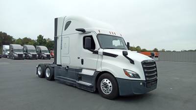Freightliner Cascadia - 72" Raised Roof Double Bunk Sleeper, Detroit, Automatic, Battery Powered HVAC with Optimized Idle, MirrorEye Equipped