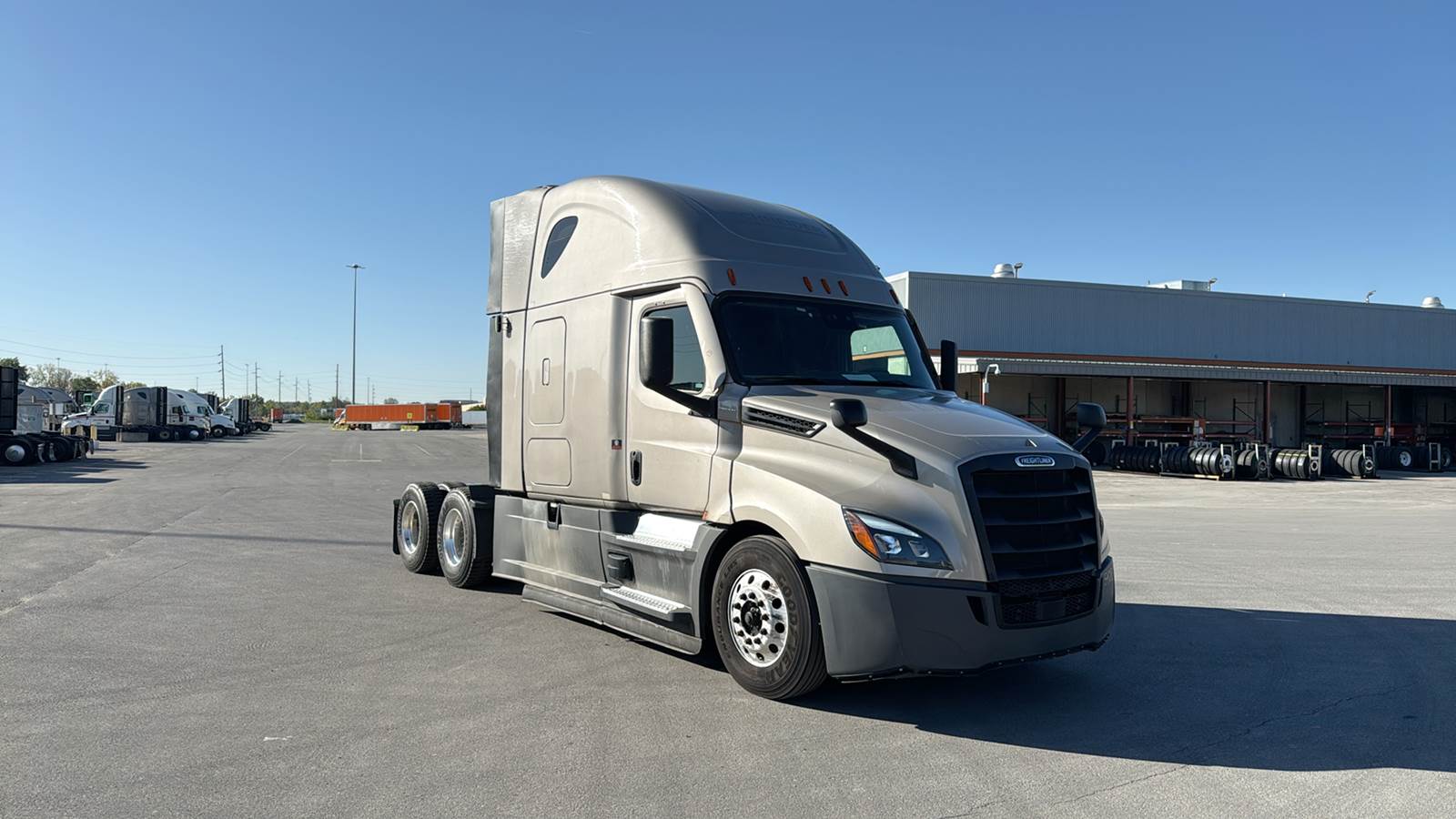 2023 Freightliner sleeper semi-truck