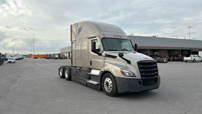 Freightliner Cascadia - 72" Raised Roof Double Bunk Sleeper, Detroit, Automatic, Battery Powered HVAC with Optimized Idle