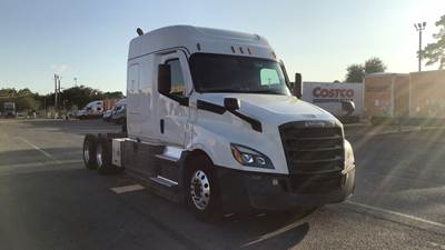 Freightliner Cascadia Sleeper Semi Truck - 72" Extra-Tall Roof, Detroit, Automatic, Battery Powered HVAC with Optimized Idle