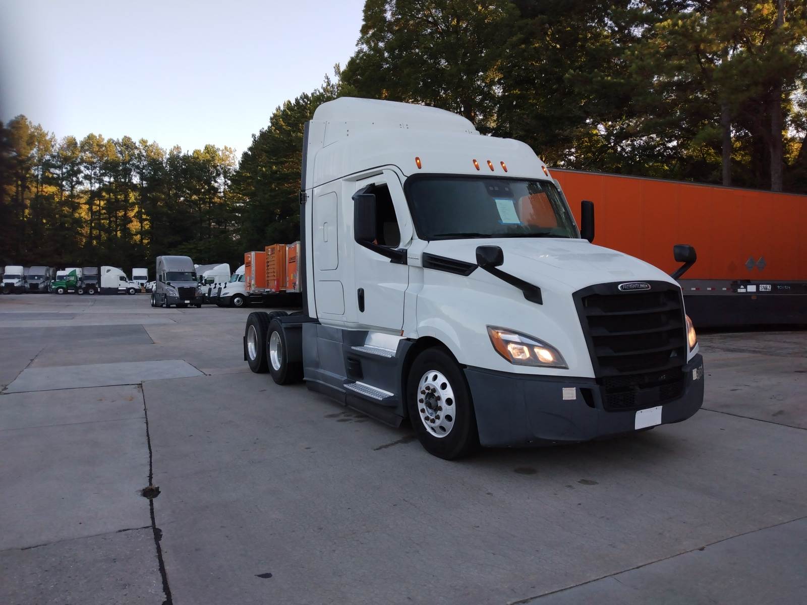 2021 Freightliner sleeper semi-truck