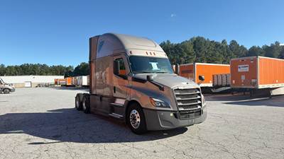 Freightliner Cascadia Sleeper Semi Truck - 72" Raised Roof, Detroit, Automatic, Battery Powered HVAC with Optimized Idle