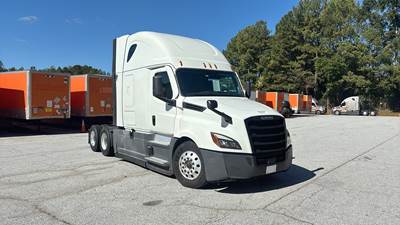 Freightliner Cascadia Sleeper Semi Truck - 72" Raised Roof, Detroit, Automatic, Battery Powered HVAC with Optimized Idle