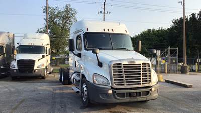 Freightliner Cascadia Sleeper Semi Truck - 48" Extra-Tall Roof, Detroit, Automatic