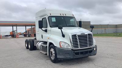 Freightliner Cascadia Sleeper Semi Truck - 48" Extra-Tall Roof, Detroit, Automatic
