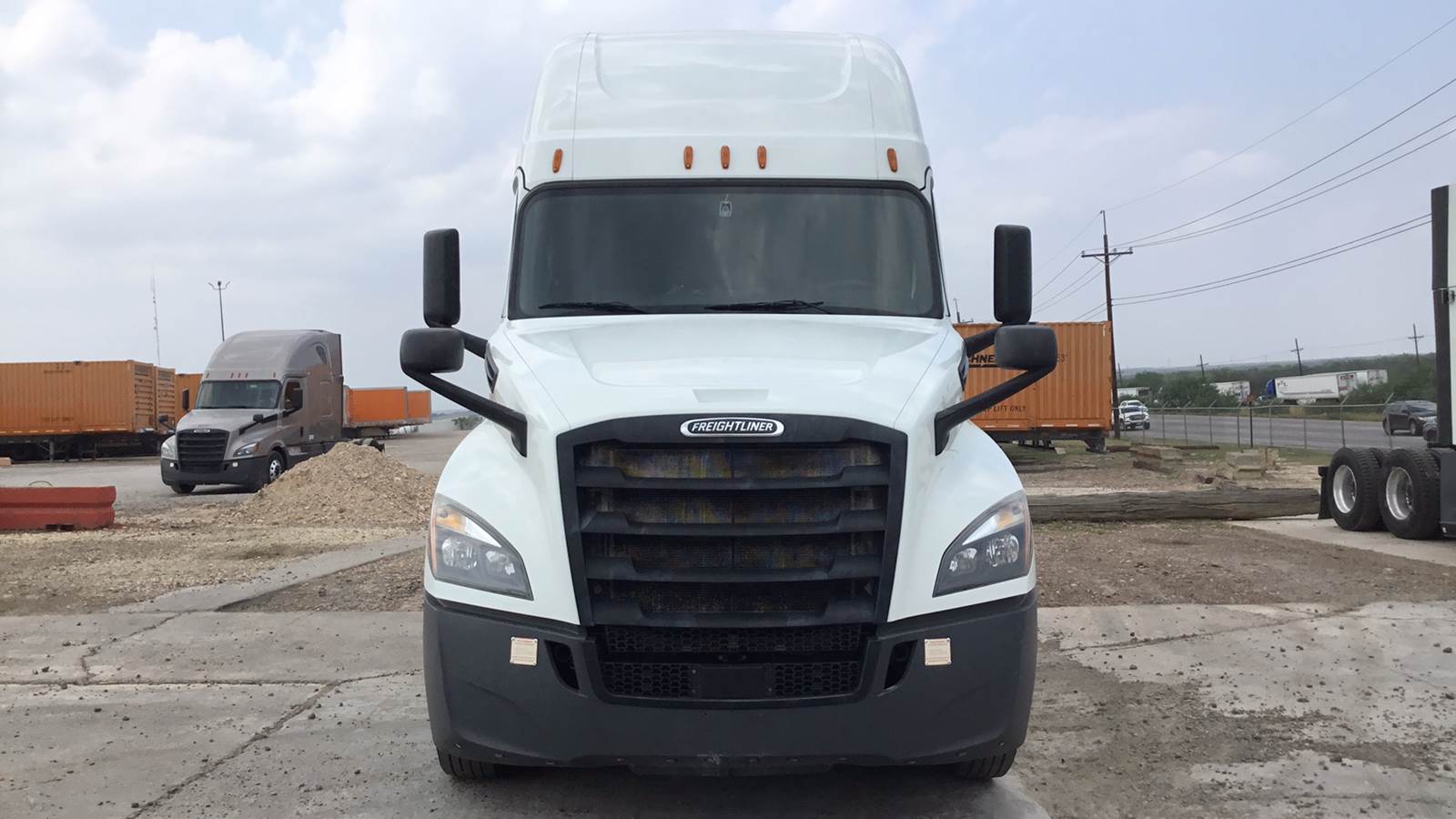 2020 Freightliner Sleeper Semi Truck 72" Raised Roof, Detroit