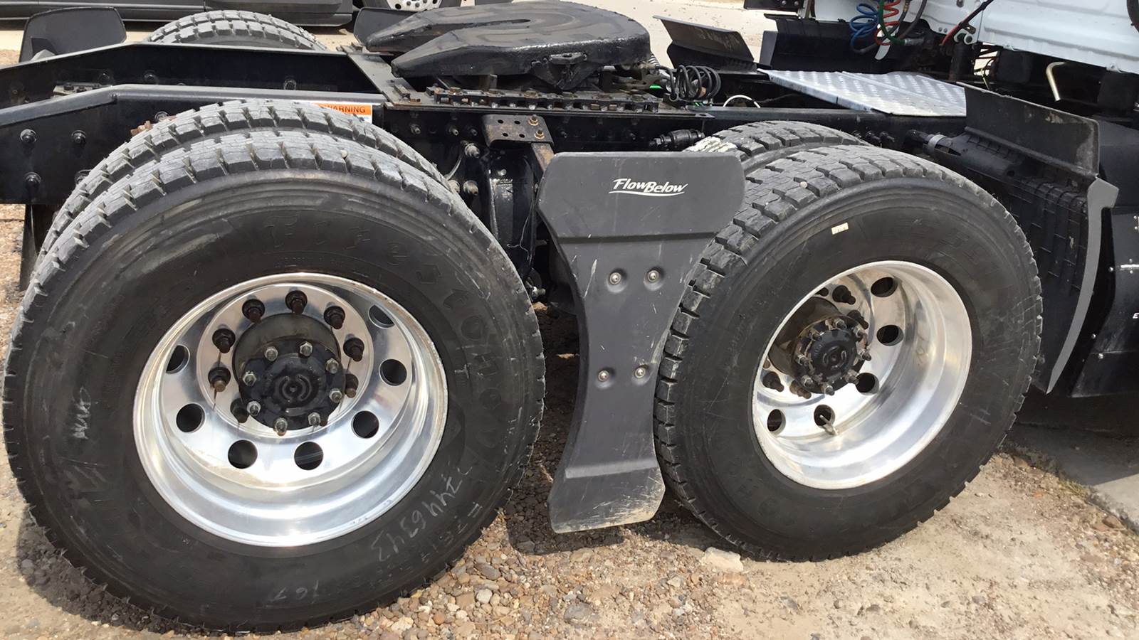 2020 Freightliner Sleeper Semi Truck 72" Raised Roof, Detroit