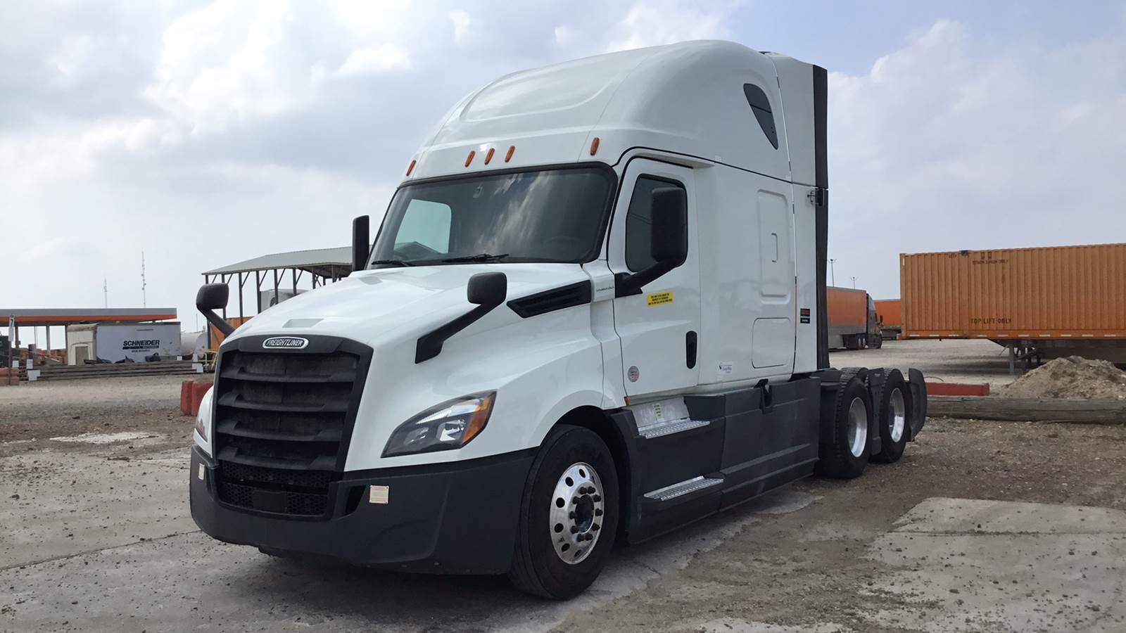 2020 Freightliner Sleeper Semi Truck 72" Raised Roof, Detroit