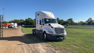 schneider used trucks atlanta