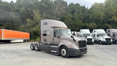 2022 International LT Sleeper Semi Truck - 73" Raised Roof, Cummins, Automatic, Battery Powered HVAC with Optimized Idle
