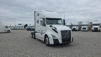 2020 Volvo VNL760 Sleeper Semi Truck, Volvo D-13, Automatic
