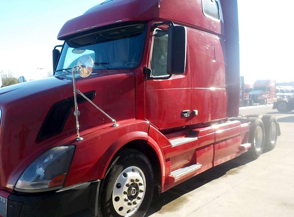 2009 Volvo VNL64T670 Sleeper Truck For Sale, 681,419 Miles Charlotte