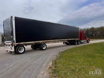 Reitnouer 48x102 Tandem Axle Curtain Side Trailer - Air Ride