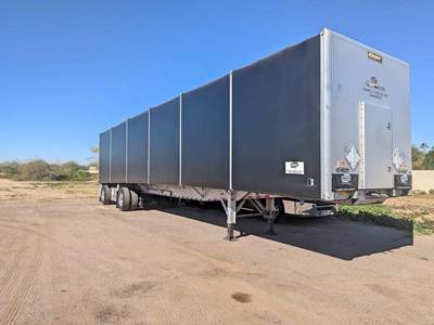 Reitnouer 48x102 Tandem Axle Curtain Side Trailer - Air Ride