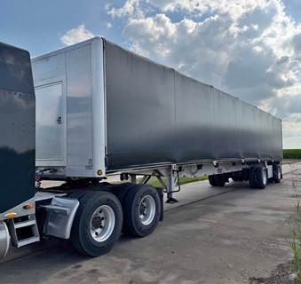 Reitnouer 48x102 Tandem Axle Curtain Side Trailer - Air Ride