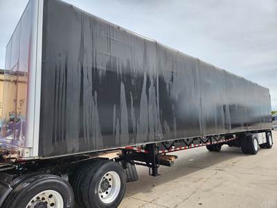 Transcraft 48x102 Tandem Axle Curtain Side Trailer - Air Ride