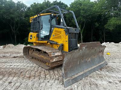2021 John Deere 700L LP Dozer - 2,420 Engine Hours, 6.8 Liter Engine, 135 Horsepower, 6 Way Blade, Air Conditioner