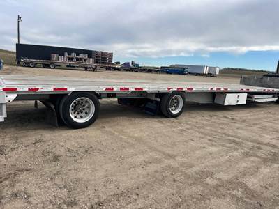 Benson 53x102 Drop Deck Trailer - Air Ride