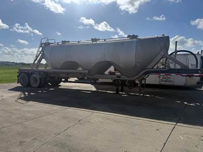 2019 Aldura 42ft Dry Bulk / Pneumatic Tank Trailer - 1040 Cu ft Capacity, Aluminum Tank, Tandem Axle, Air Ride